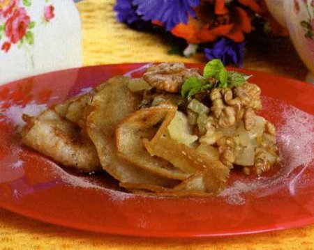 Рецепт Ореховые блинчики с ананасами, корицей и медом