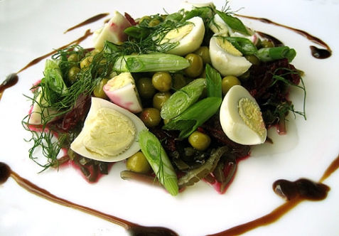 Салат из морской капусты и свеклы