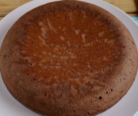 Быстрый шоколадный тортик в мультиварке