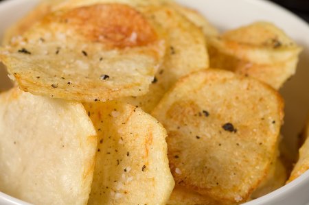 Рецепт Домашние картофельные чипсы.