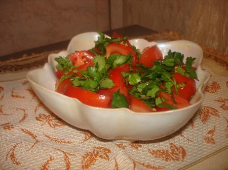 Рецепт Салат из помидоров с кинзой