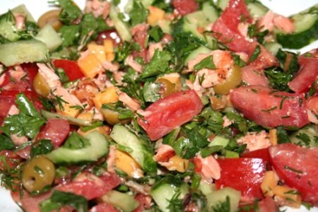 Рецепт Салат с семгой и овощами