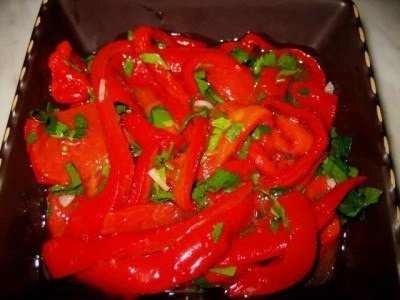 Рецепт Салат из печеного болгарского перца