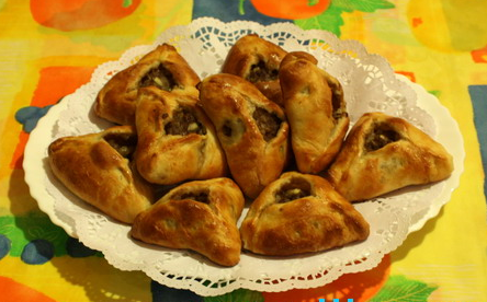 Рецепт Эчпочмак - пирожки треугольной формы, выпечка татарской национальной кухни