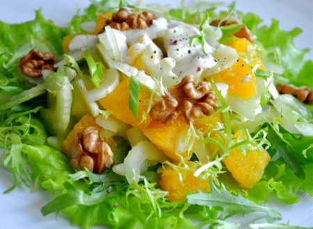 Рецепт Салат с грецкими орехами, салатом рокет и апельсином