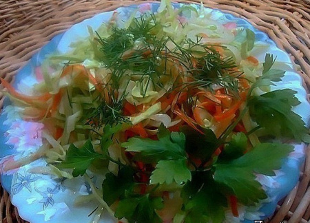 Рецепт Овощной салат-ассорти с имбирной заправкой