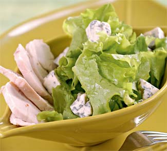 Рецепт Зеленый салат с курицей и голубым сыром