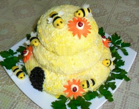 Рецепт Салат "Пчелиный  домик"