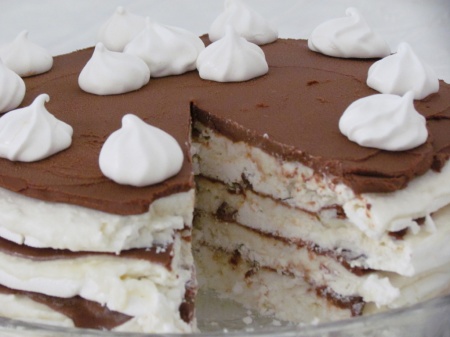 Рецепт Шоколадный торт с нежнейшим безе
