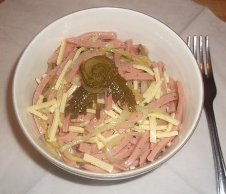 Рецепт Немецкий колбасный салат