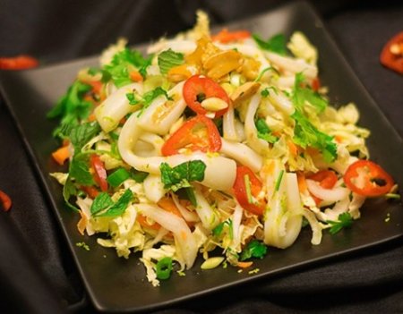 Рецепт Вьетнамский салат с кальмарами
