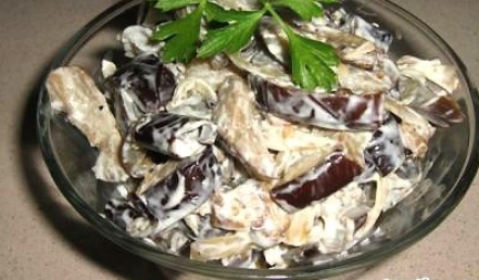 Рецепт Салат из баклажанов с овощами и специями