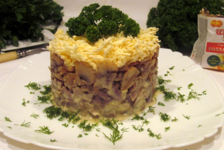 Рецепт Салат с пупками, грибами и плавленным сыром