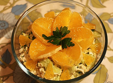 Салат с апельсином и пекинской капустой