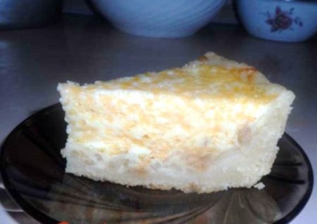 Открытый сырно-луковый пирог в мультиварке