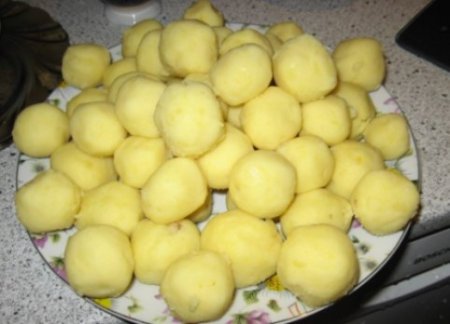 Картофельные шарики из вчерашнего пюре