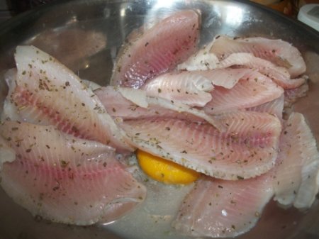 Рыбные рулеты с овощной начинкой