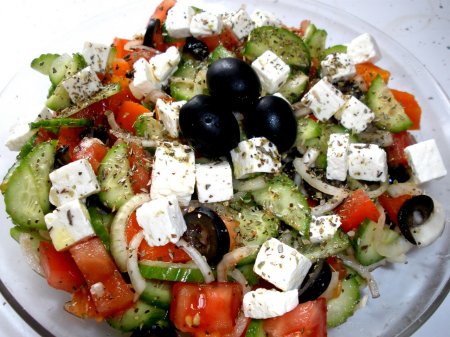 Как приготовить греческий салат
