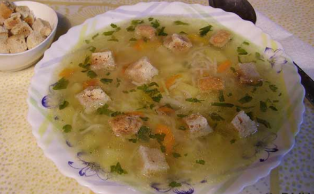 Гороховый суп с вермишелью